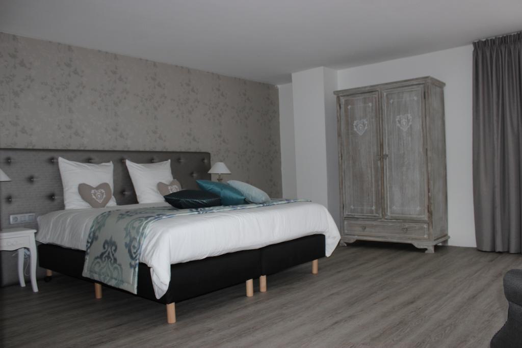 Den Bongaerd B&B And Wellness Тонгерен Стая снимка
