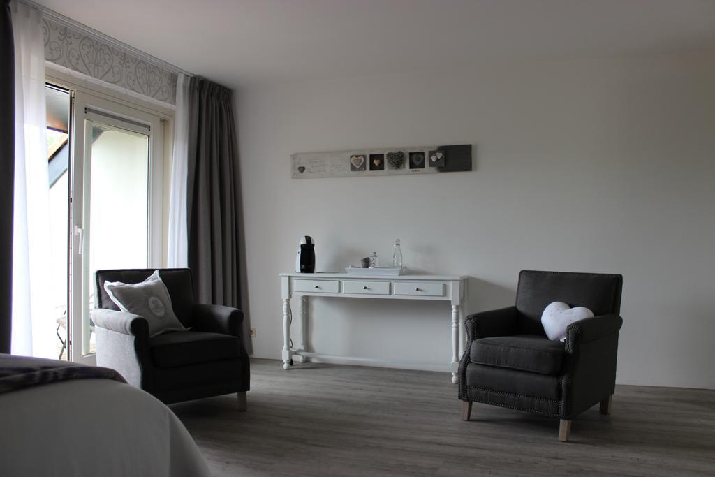 Den Bongaerd B&B And Wellness Тонгерен Стая снимка